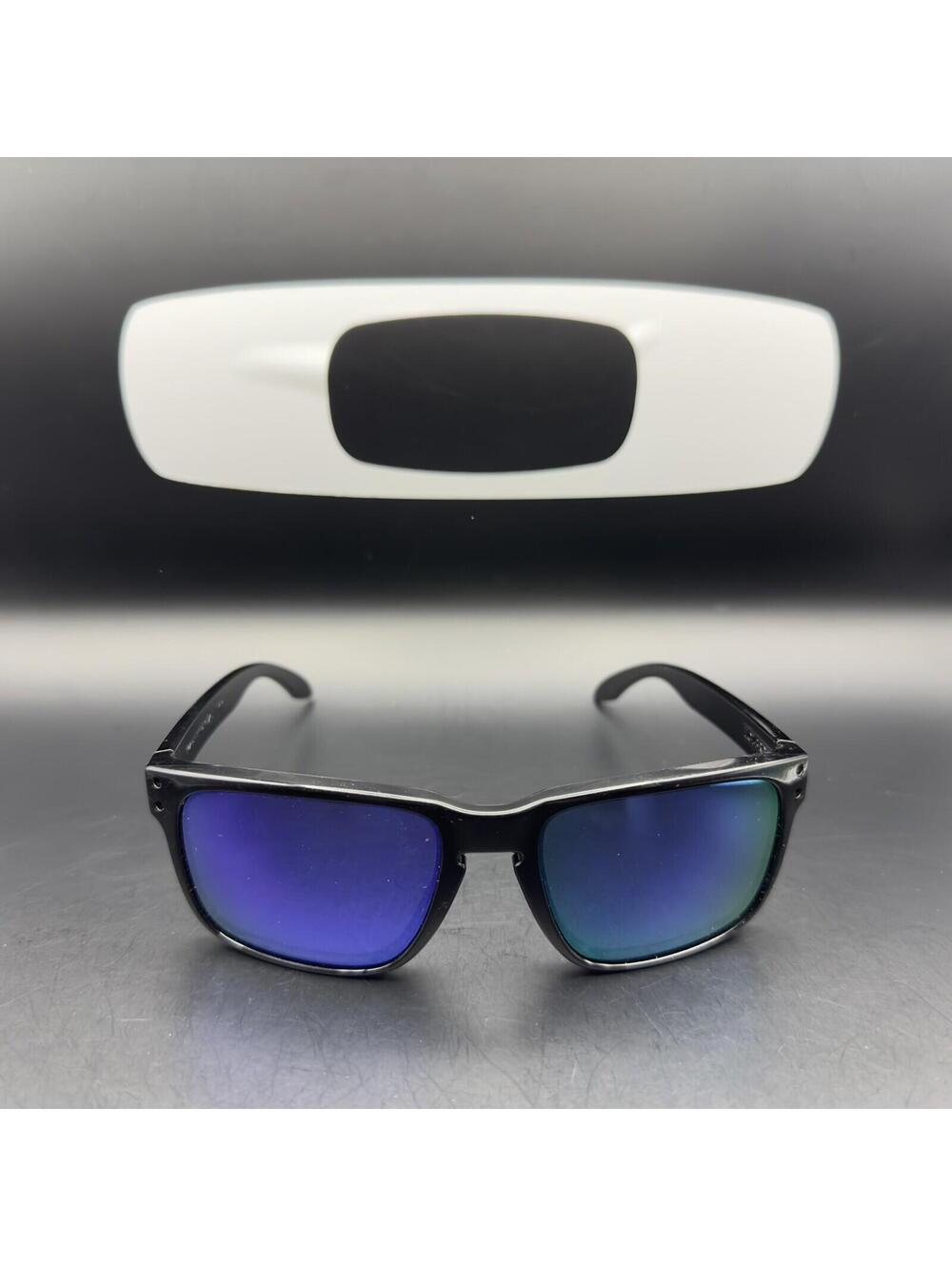 Oakley Holbrook Polished Black Violet Iridium Lenses